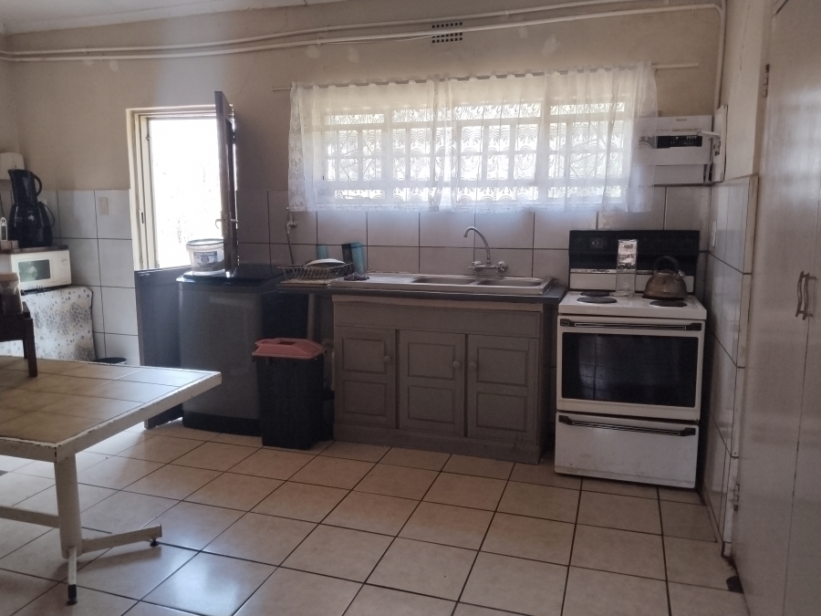 6 Bedroom Property for Sale in Rietfontein A H North West